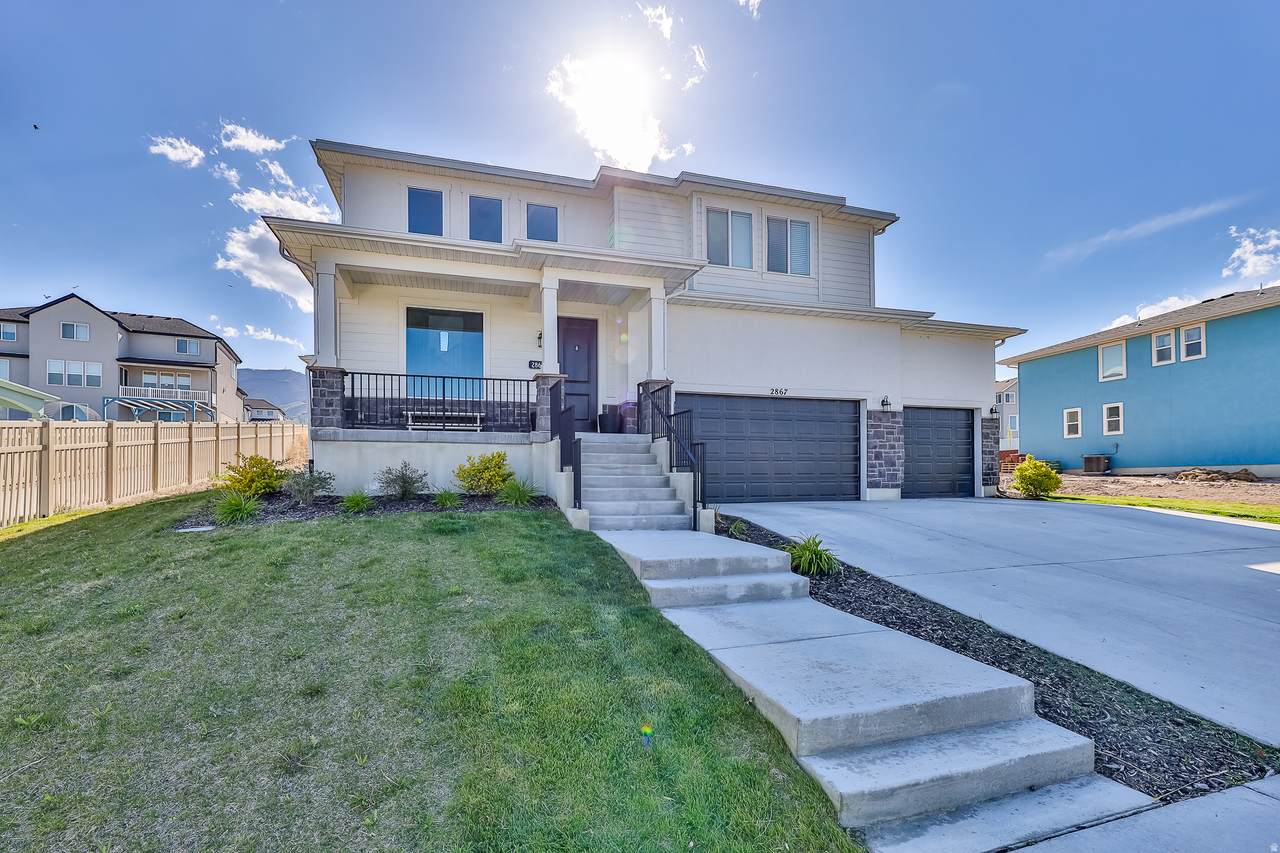 2867 Greenhead Dr - Photo 1