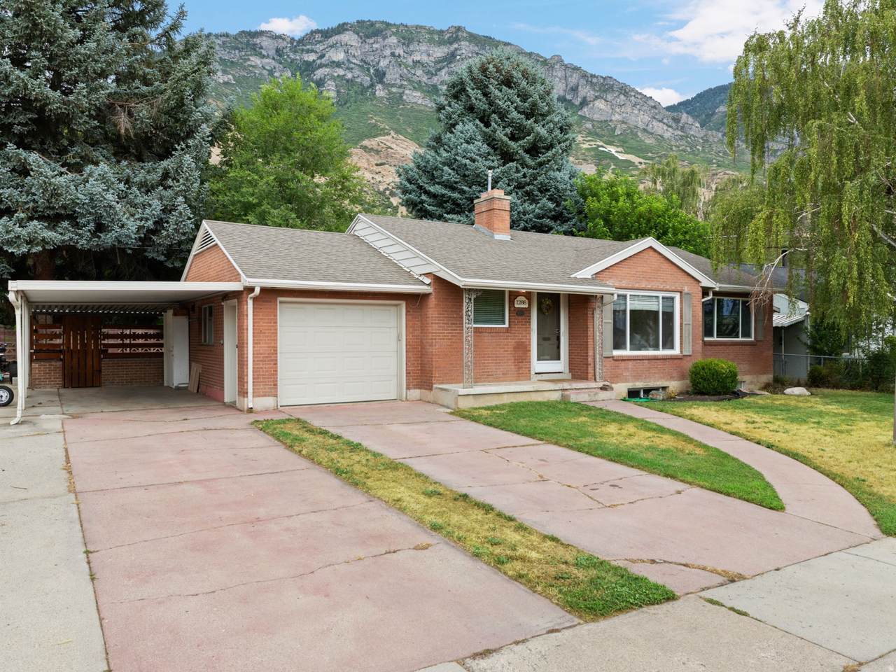 1288 Cherry Ln - Photo 1