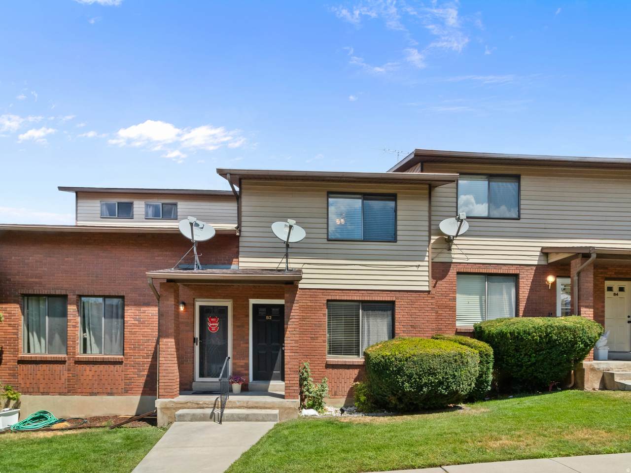 1113 Country Hills Dr - Photo 1
