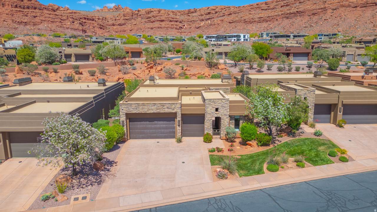 2139 Cougar Rock Cir - Photo 1