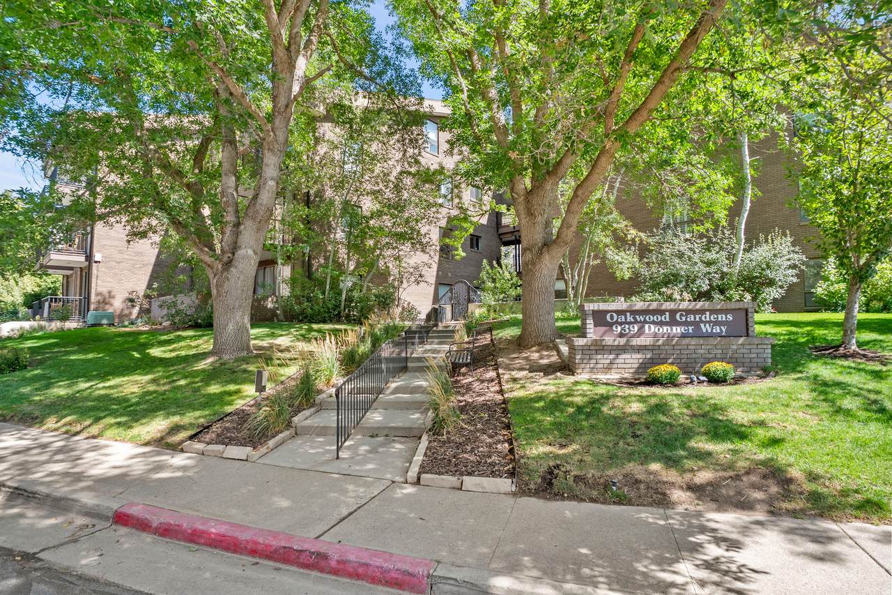 939 Donner Way - Photo 1