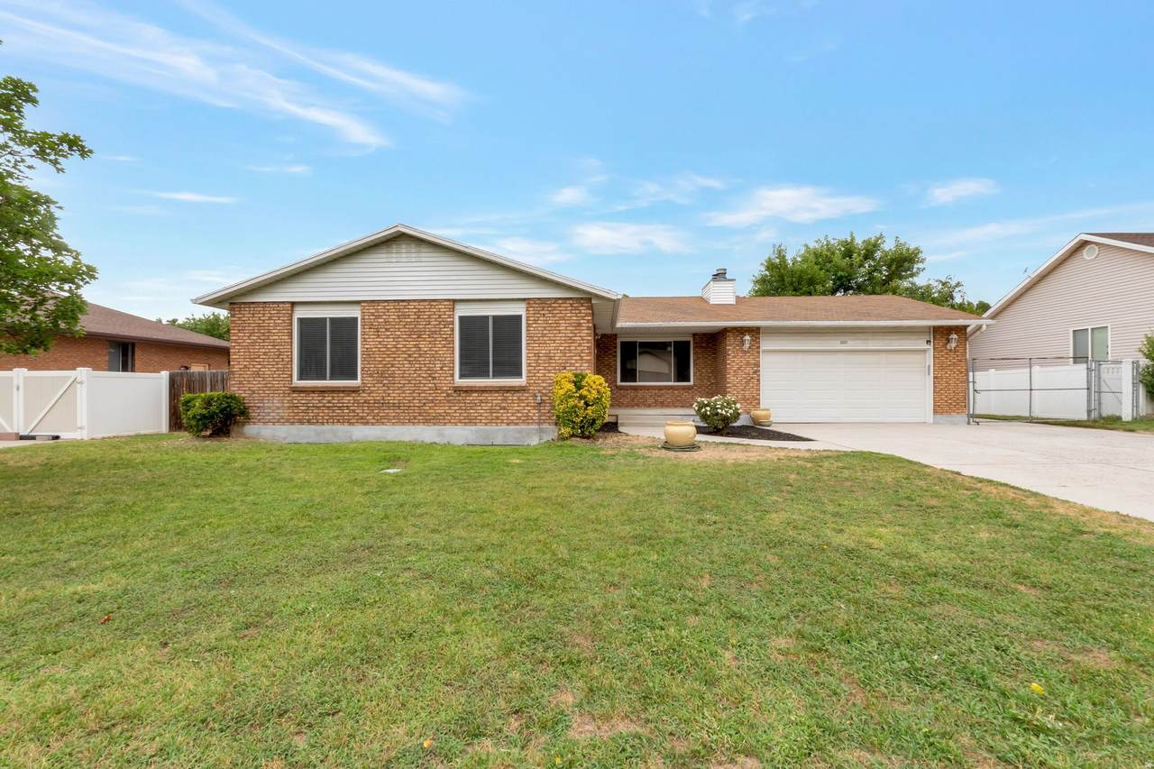 2237 Karalee Way - Photo 1