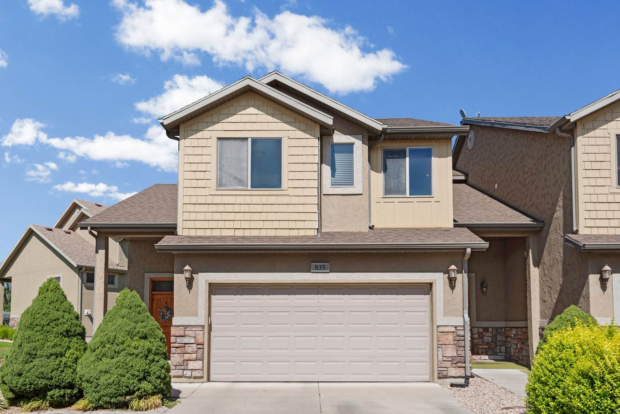 835 Fox Ln - Photo 1