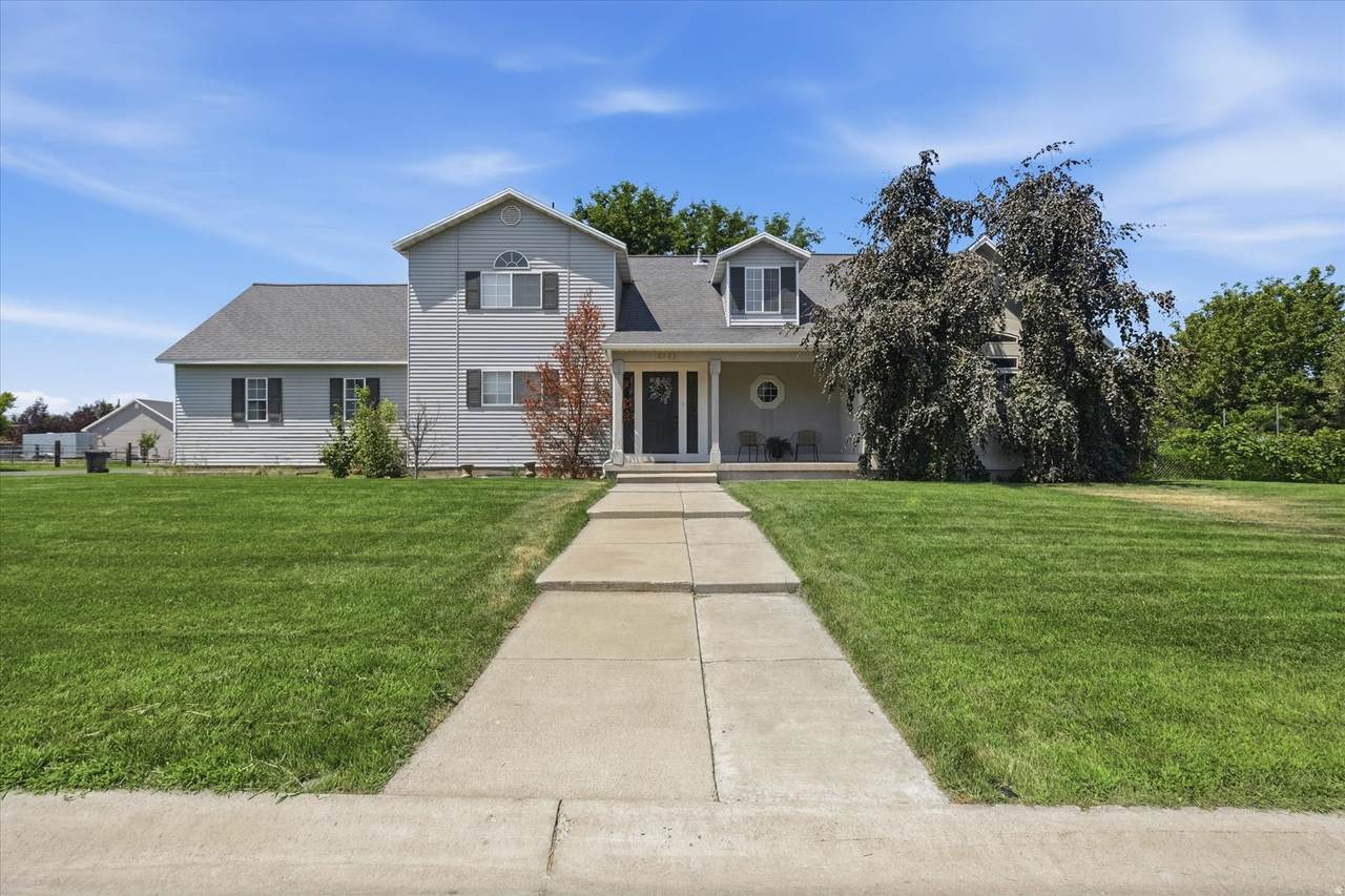3923 Hillside Dr - Photo 1