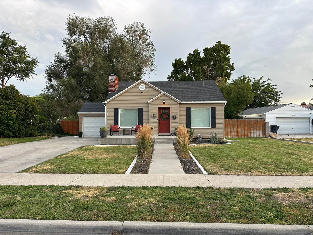 4662 Rainbow Dr - Photo 1