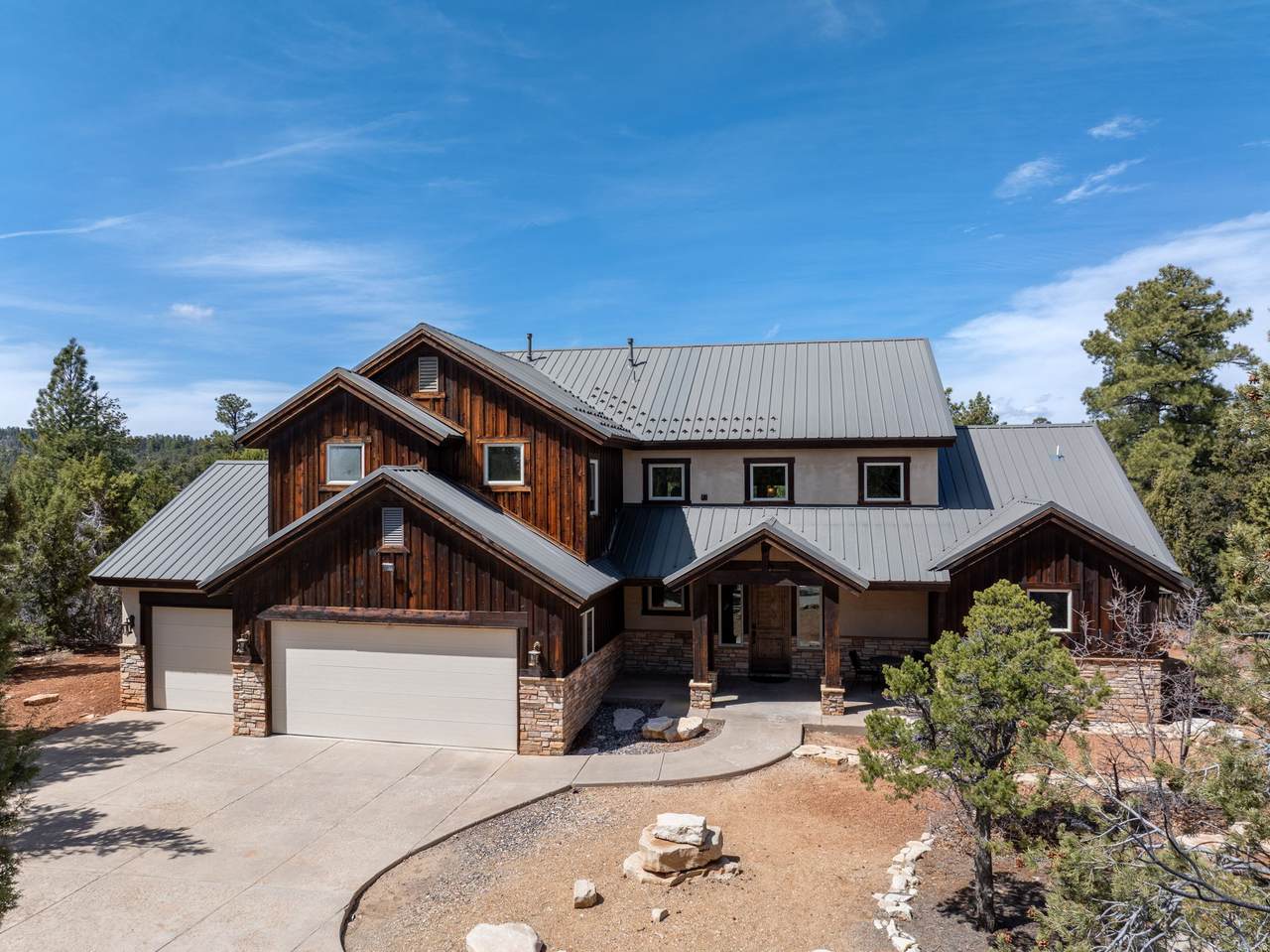 710 Zion Dr - Photo 1