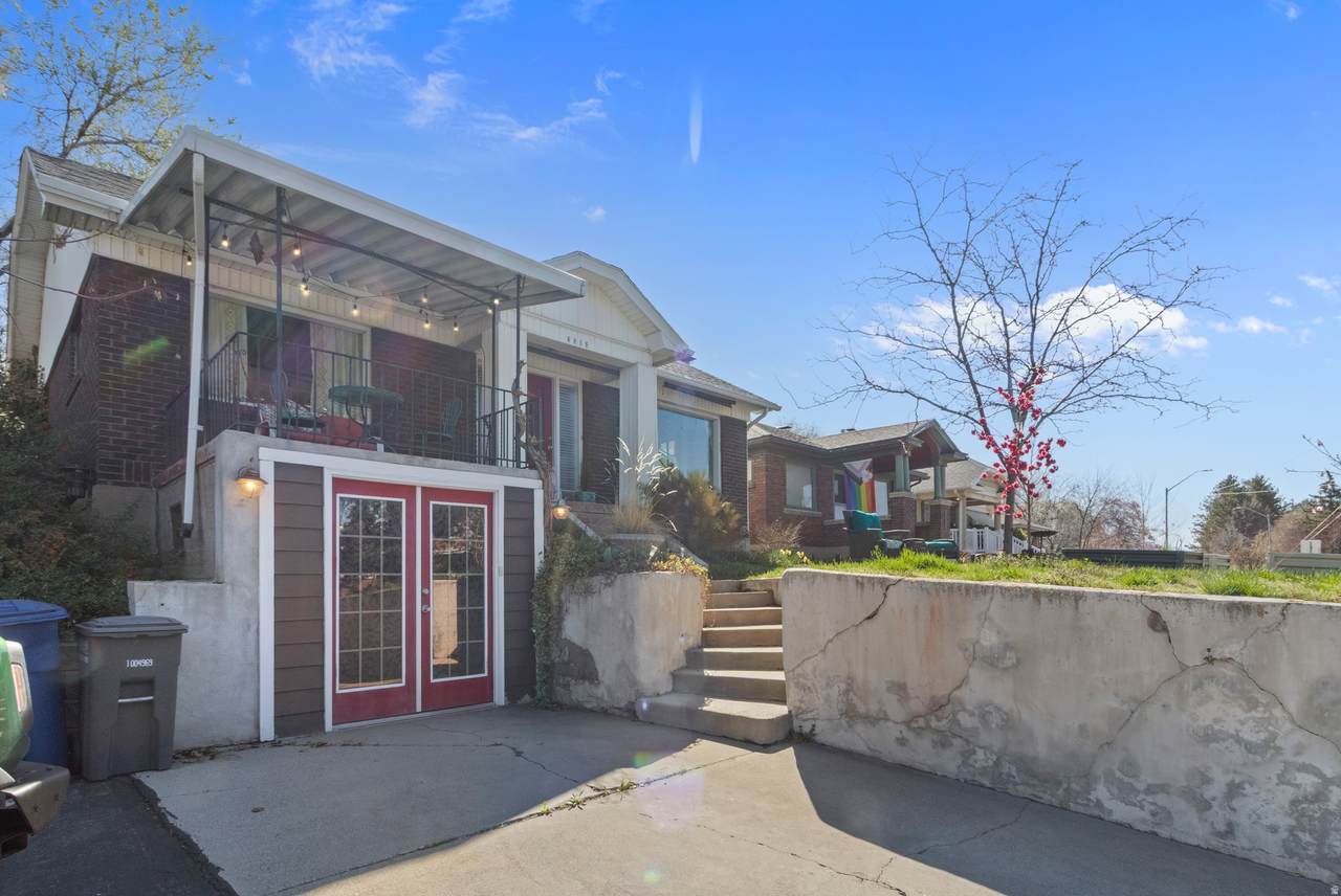 2713 Highland Dr - Photo 1