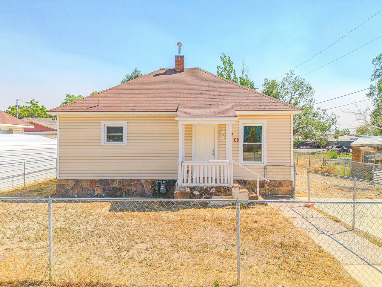70 100 - Photo 1