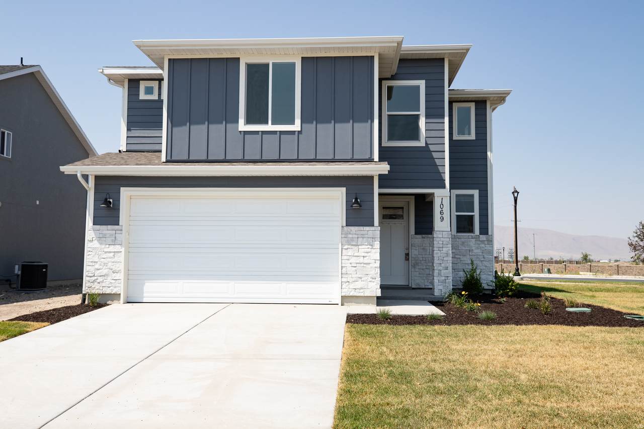 1069 1150 W LOT #53 - Photo 1