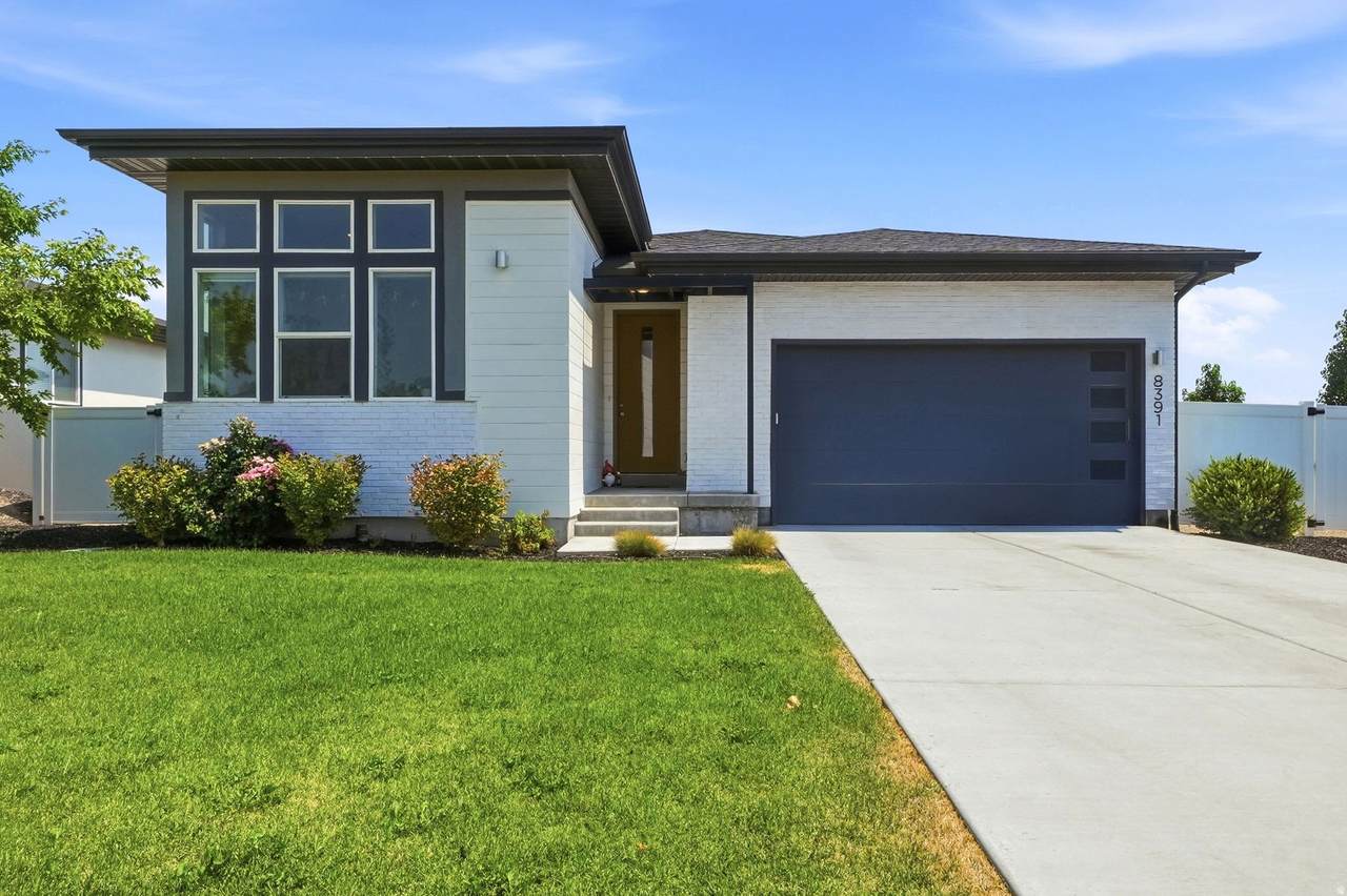8391 Meadowlark Ln - Photo 1