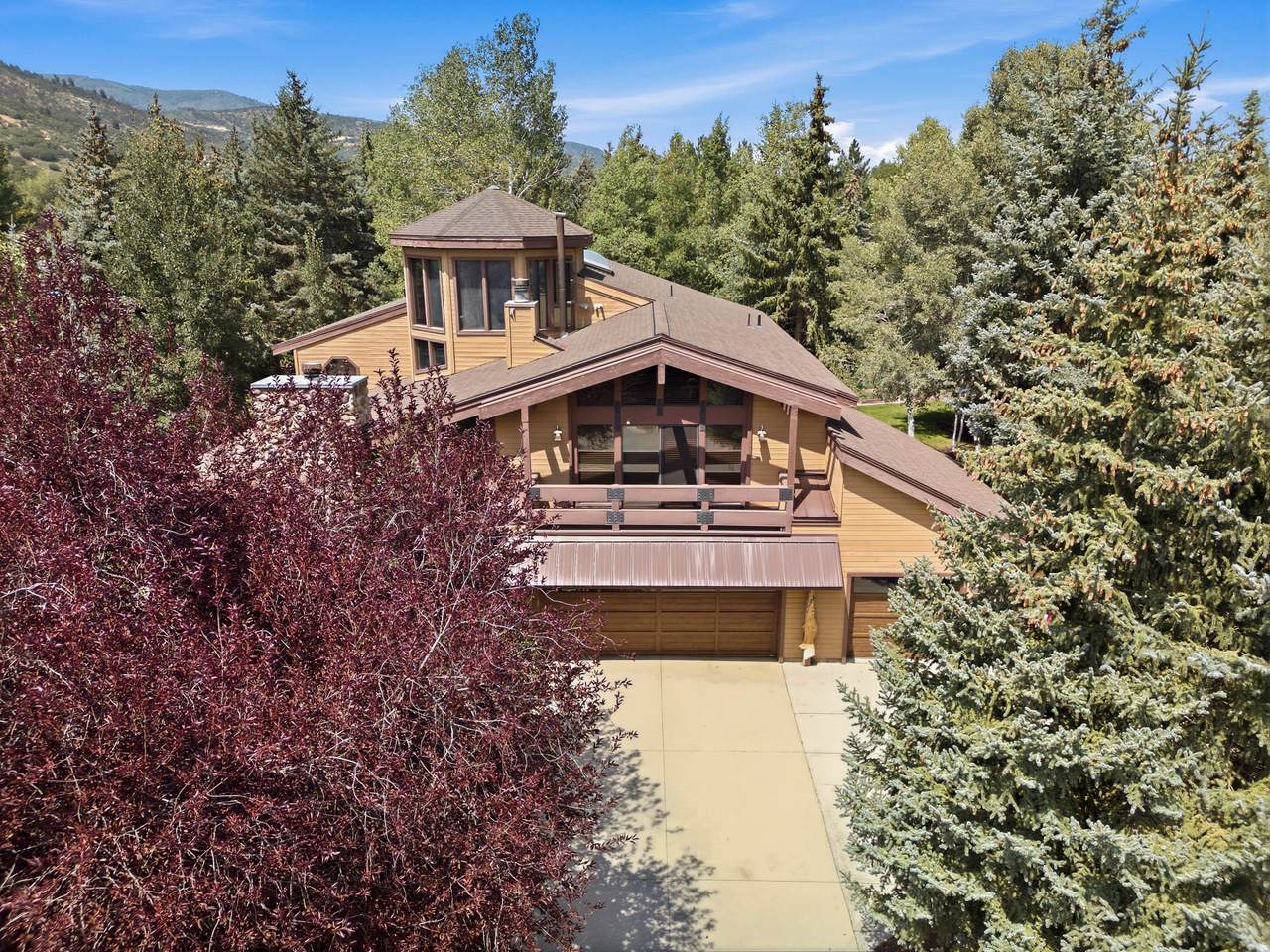 1401 Willow Ln - Photo 1