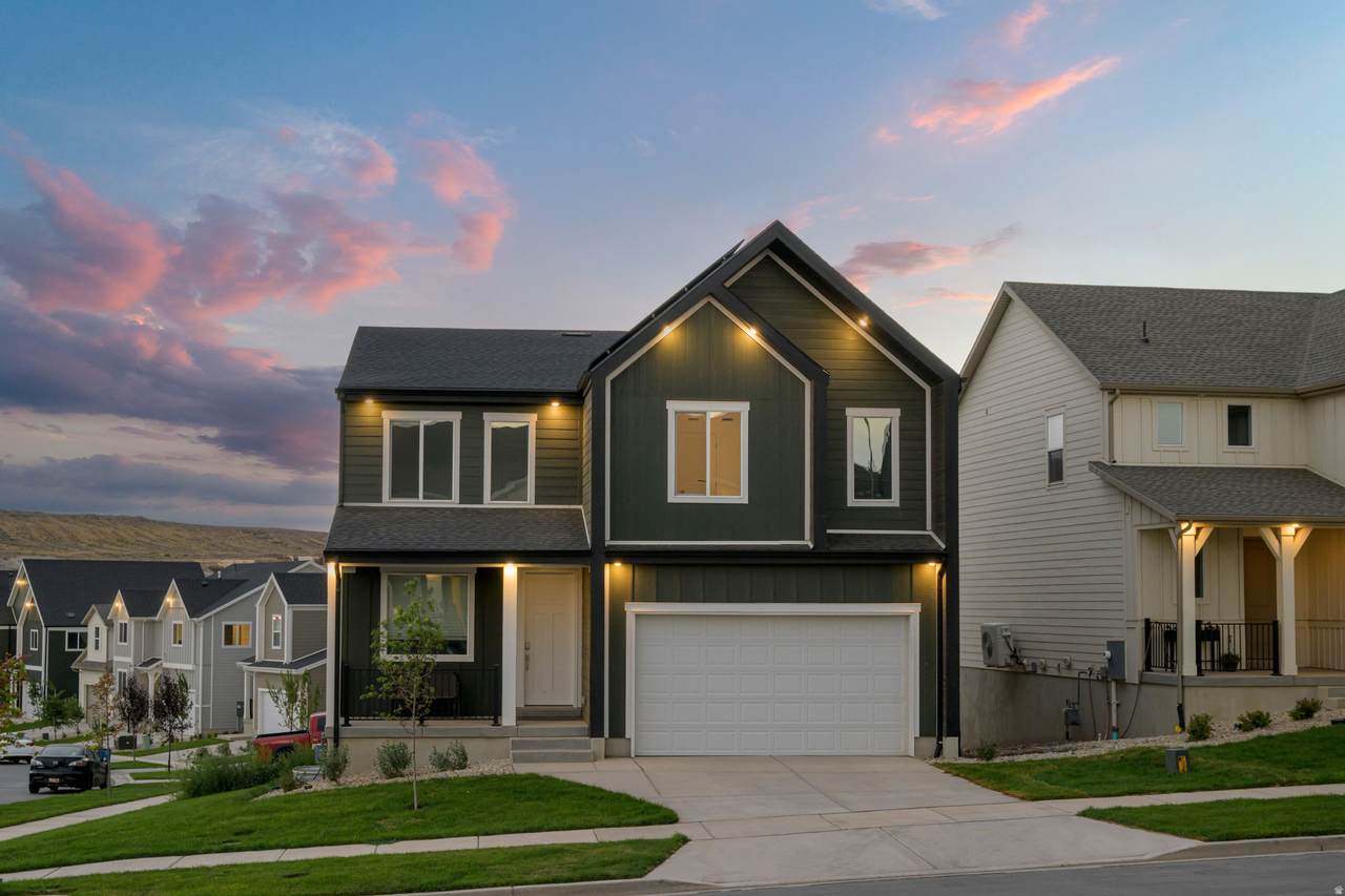 1901 August Beauty Ln - Photo 1