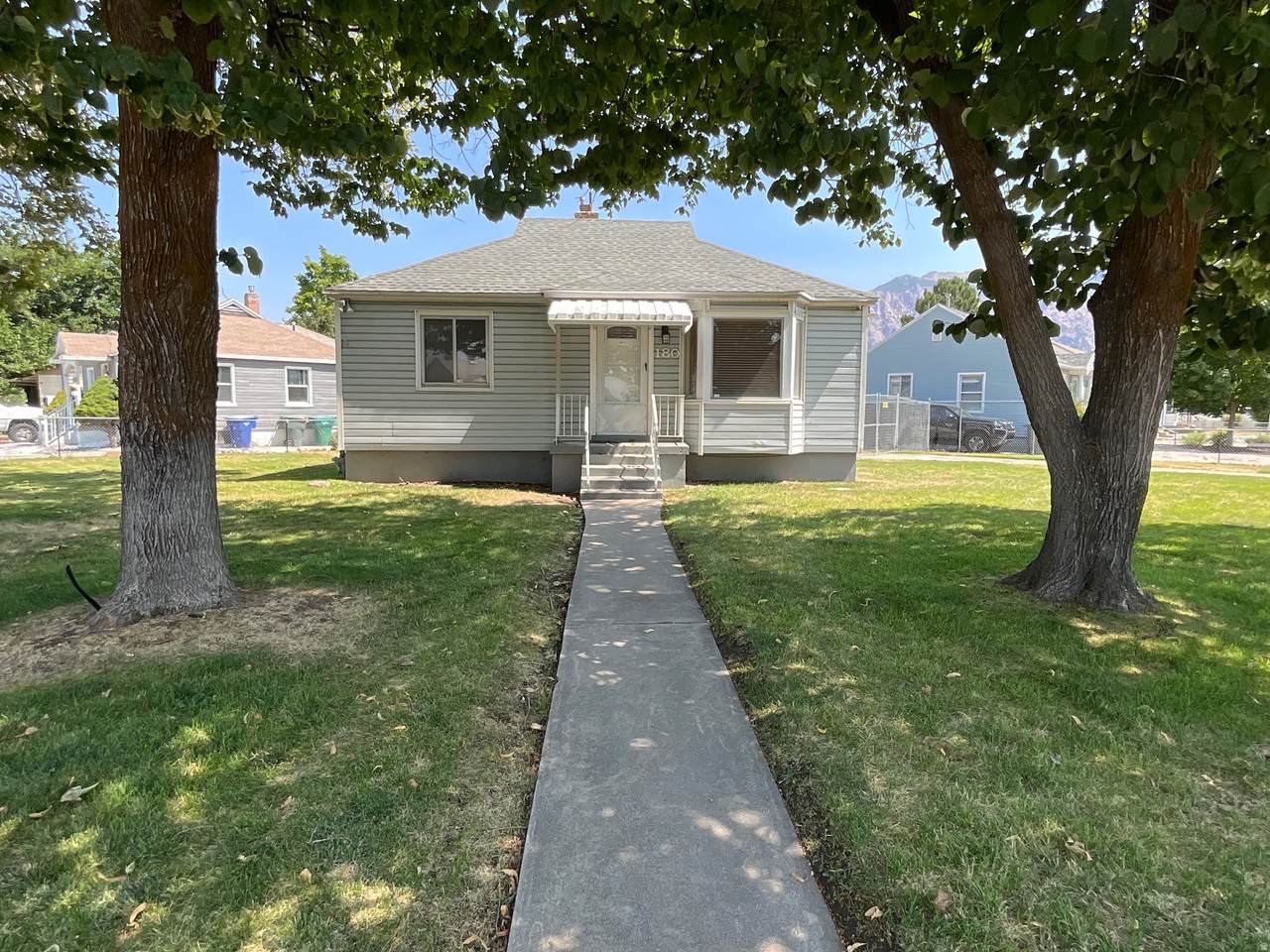 180 Mond St - Photo 1