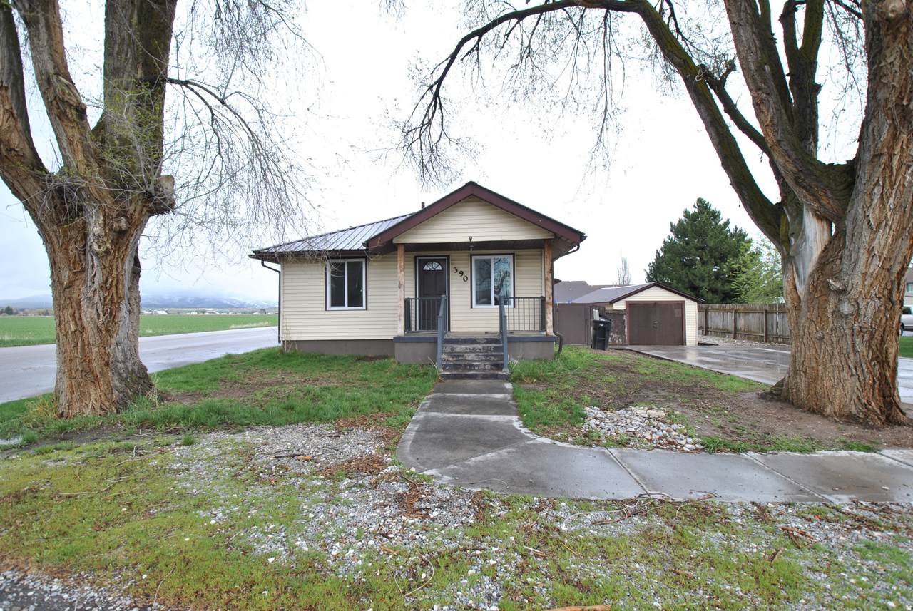390 2ND - Photo 1