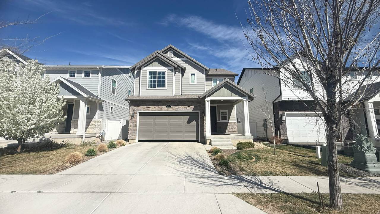 4106 Red Clover Dr - Photo 1