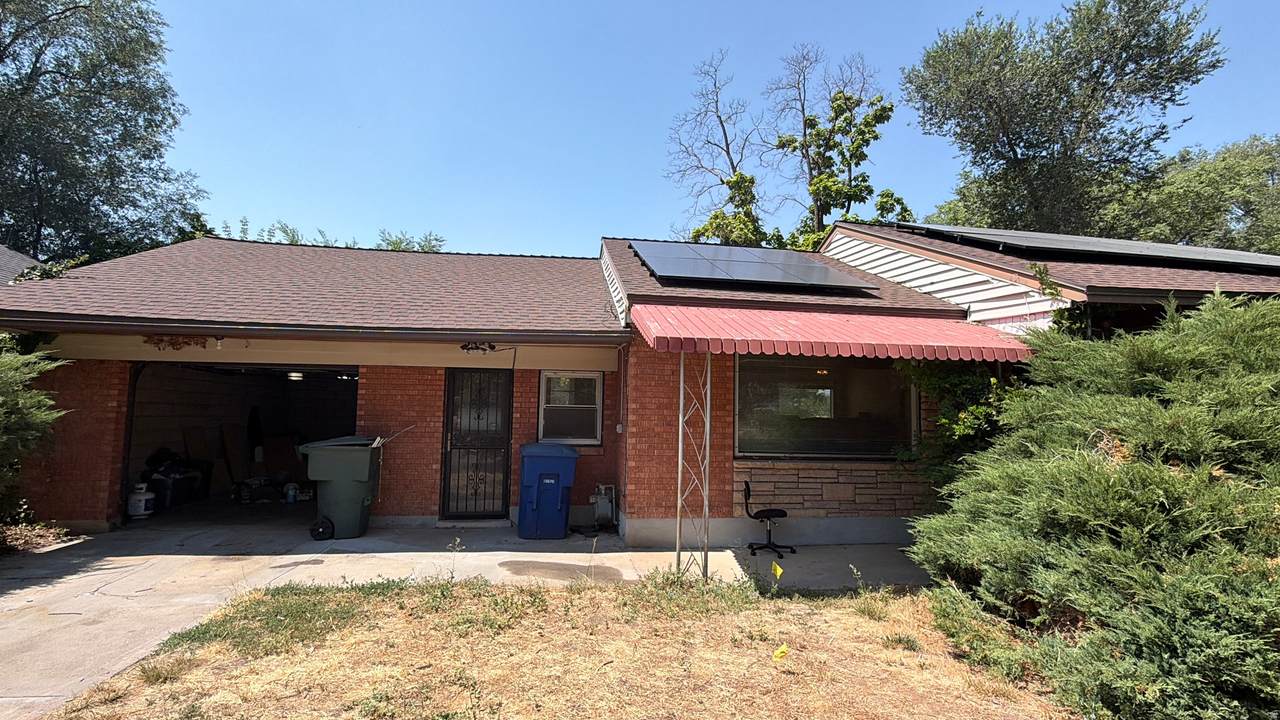 2937 Jefferson Ave - Photo 1