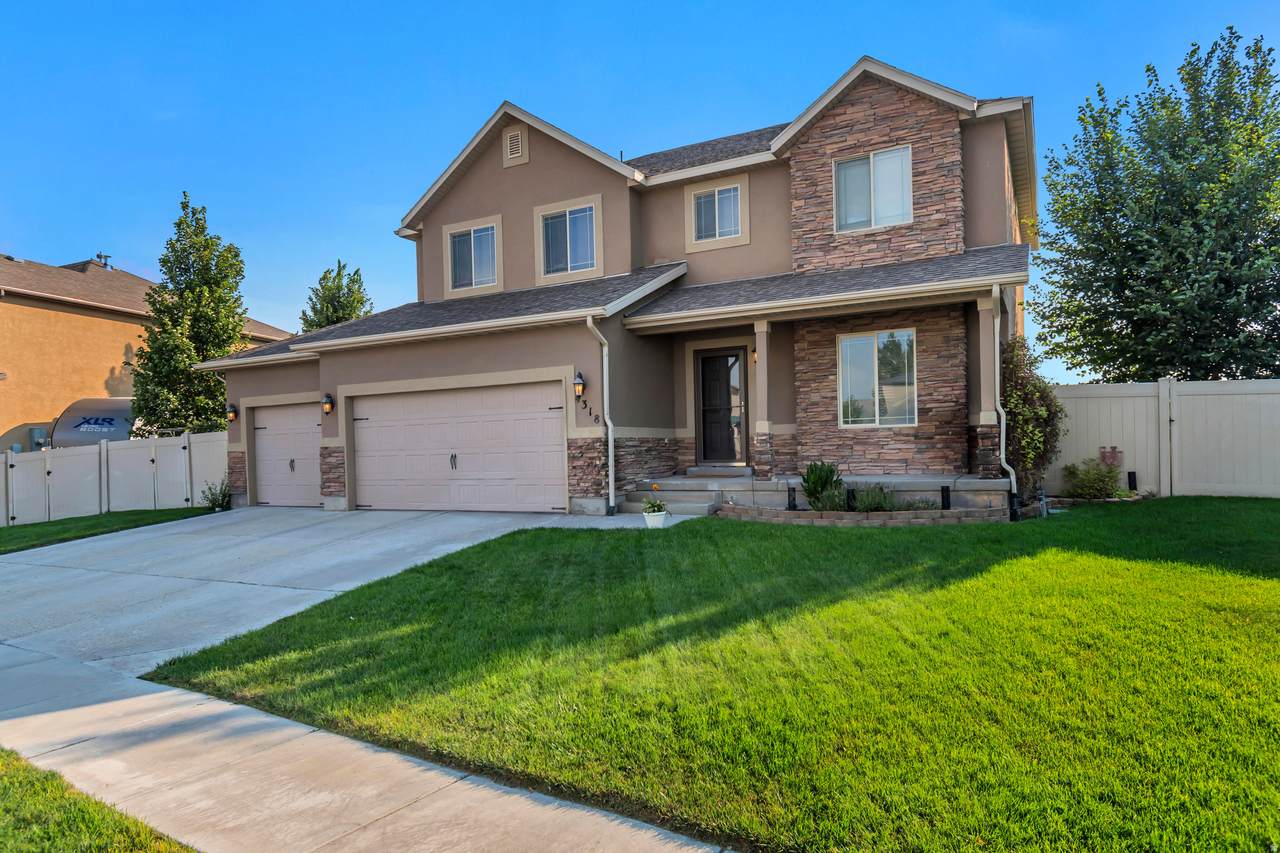 4318 Robbins Cir - Photo 1