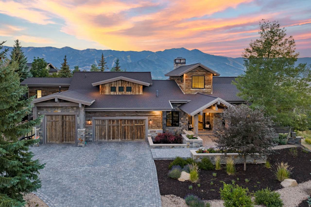 5925 Mountain Dr - Photo 1