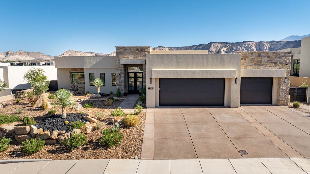 1392 Canyon Tree Dr - Photo 1