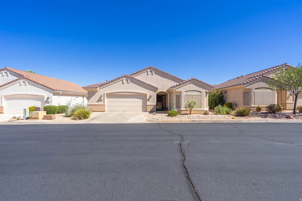 1836 Ruby River Ln - Photo 1