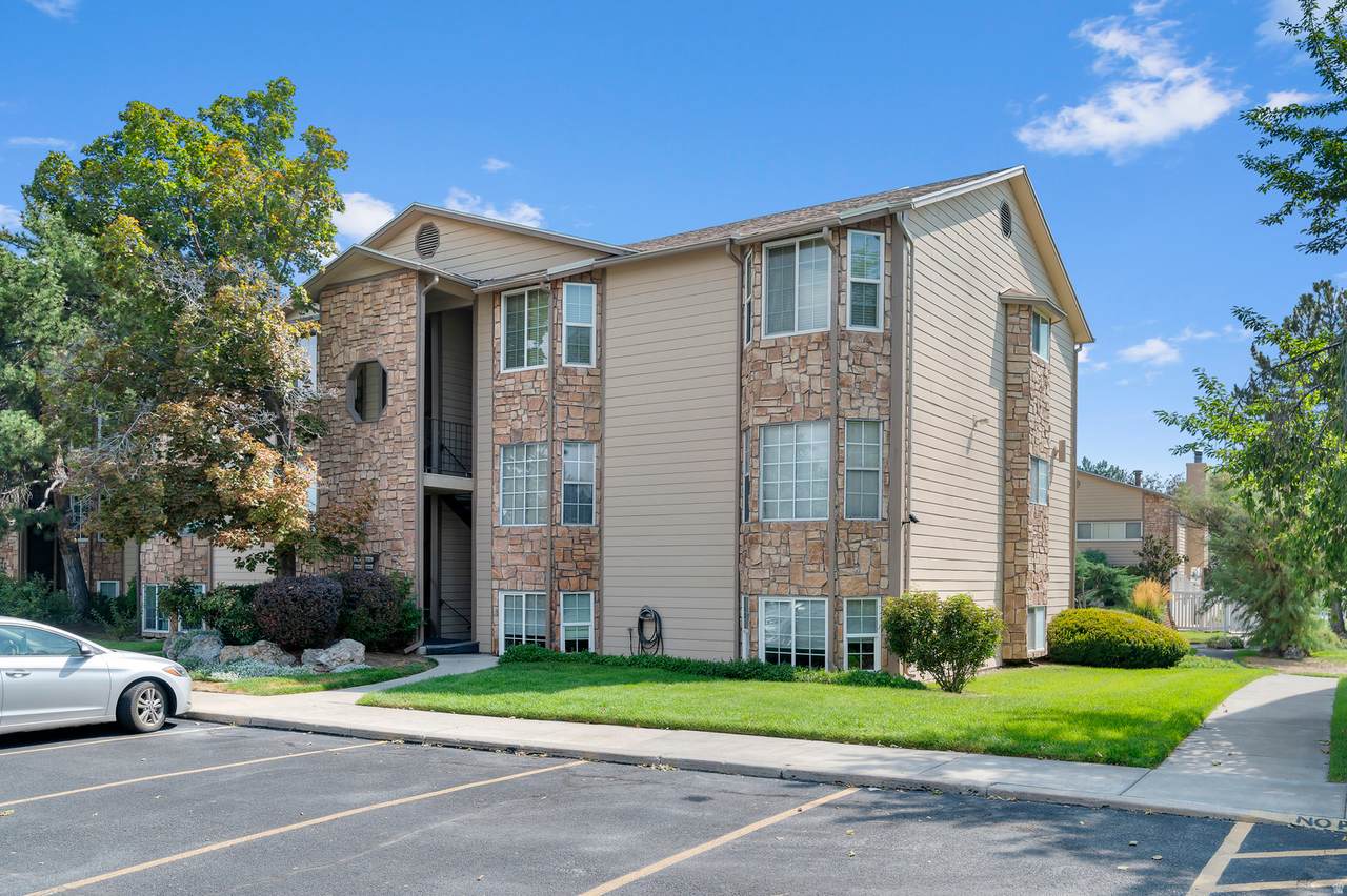 7721 Briarsprings Dr - Photo 1
