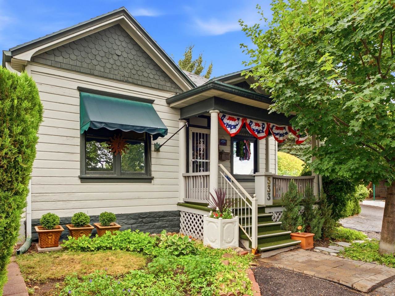 533 Isabella Ct - Photo 1