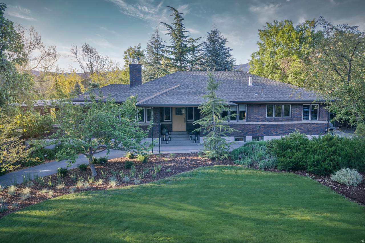 1525 Westmoreland Dr - Photo 1