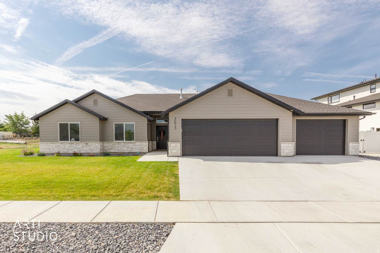 3673 Stanmore Dr - Photo 1