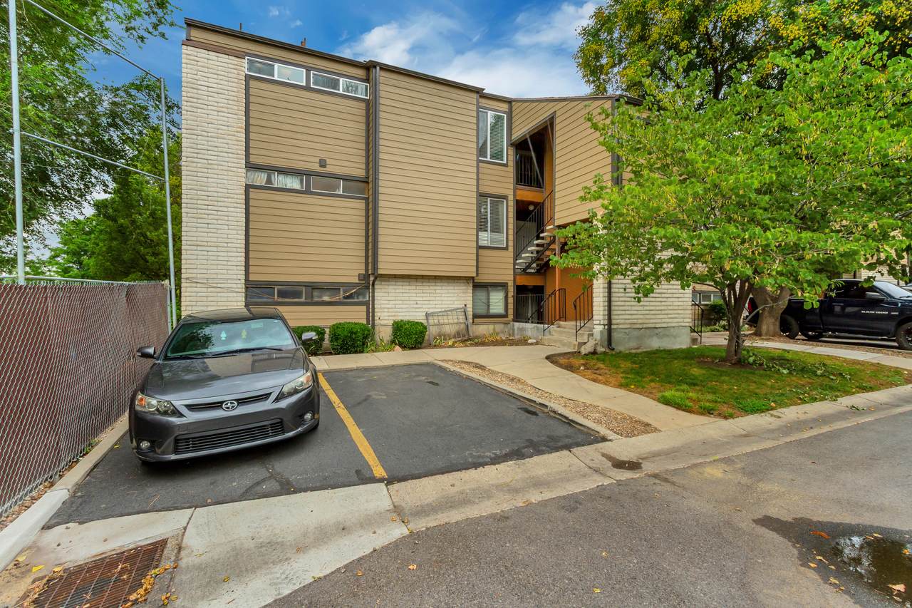 2438 Elizabeth St - Photo 1