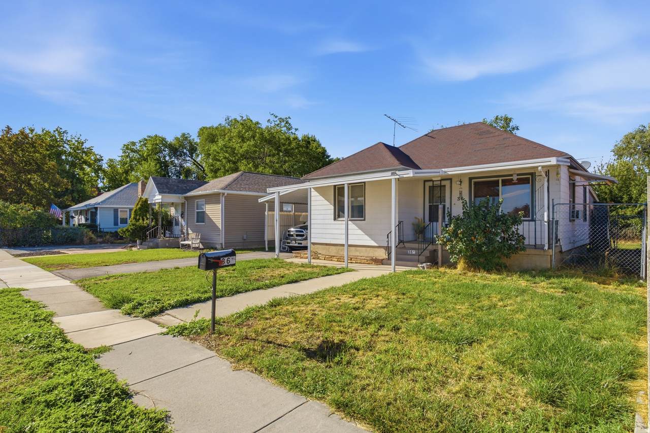 36 Sunset Ave - Photo 1