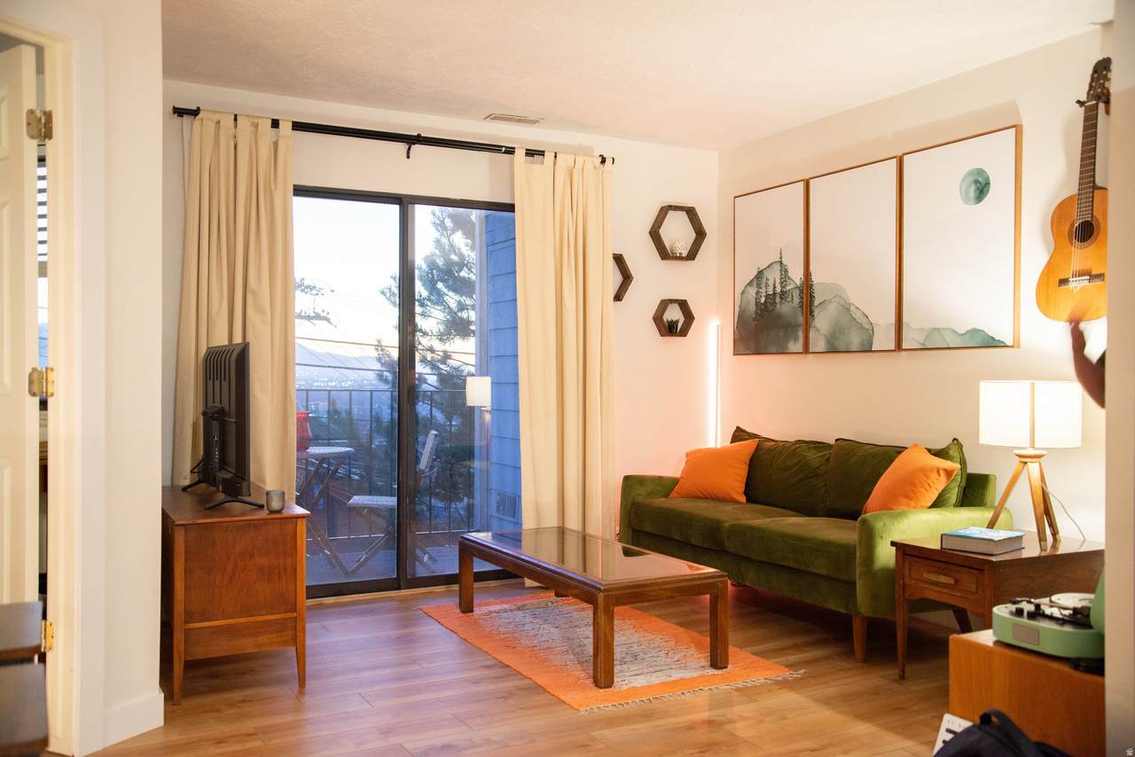 480 Wall St - Photo 1