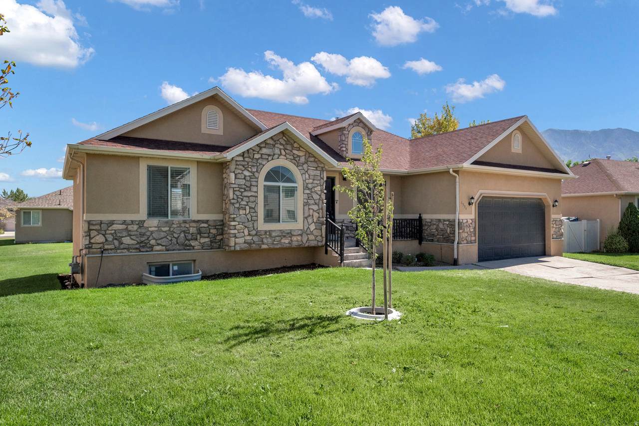 1394 Sageberry Dr. - Photo 1
