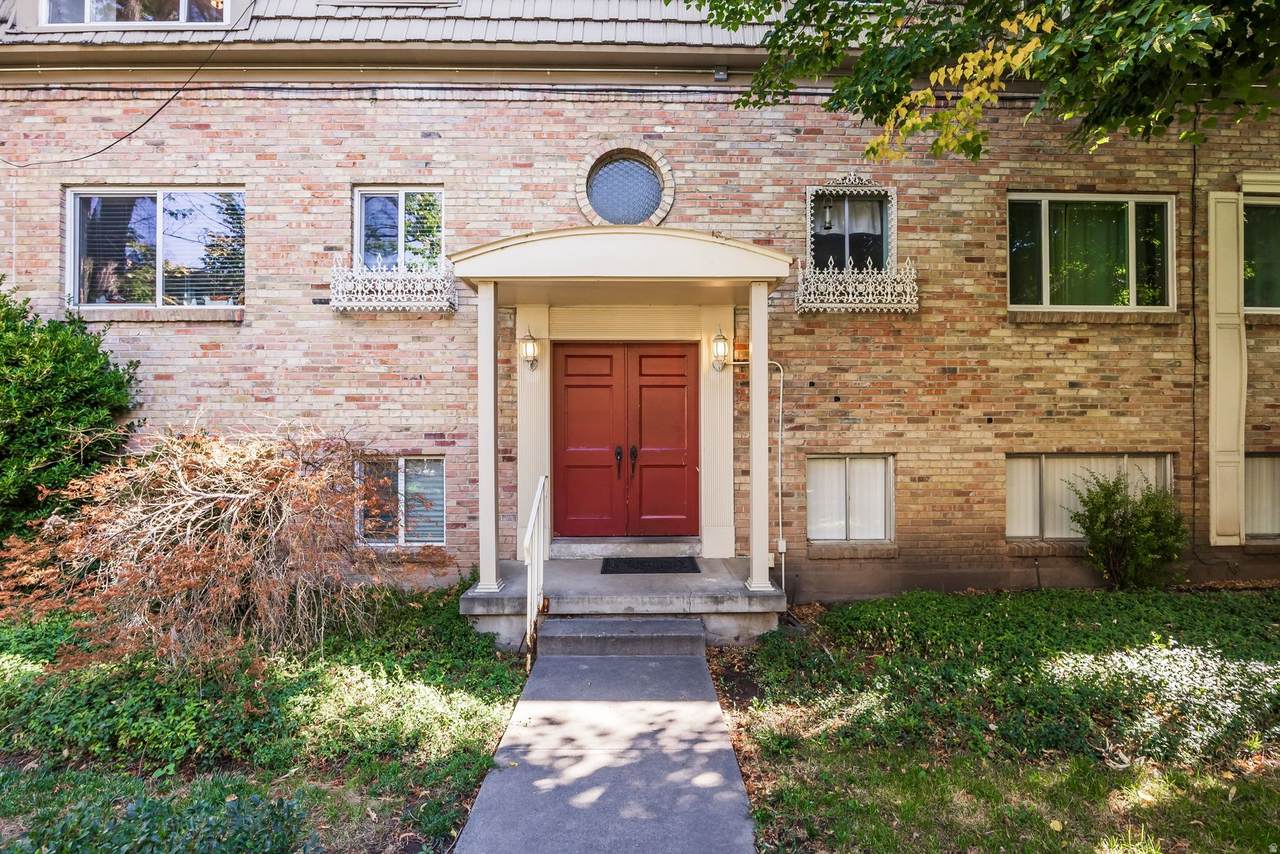 2220 Murray Holladay Rd - Photo 1