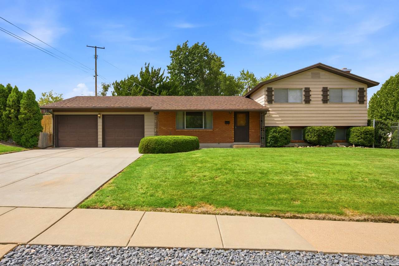 4511 Monroe Blvd - Photo 1