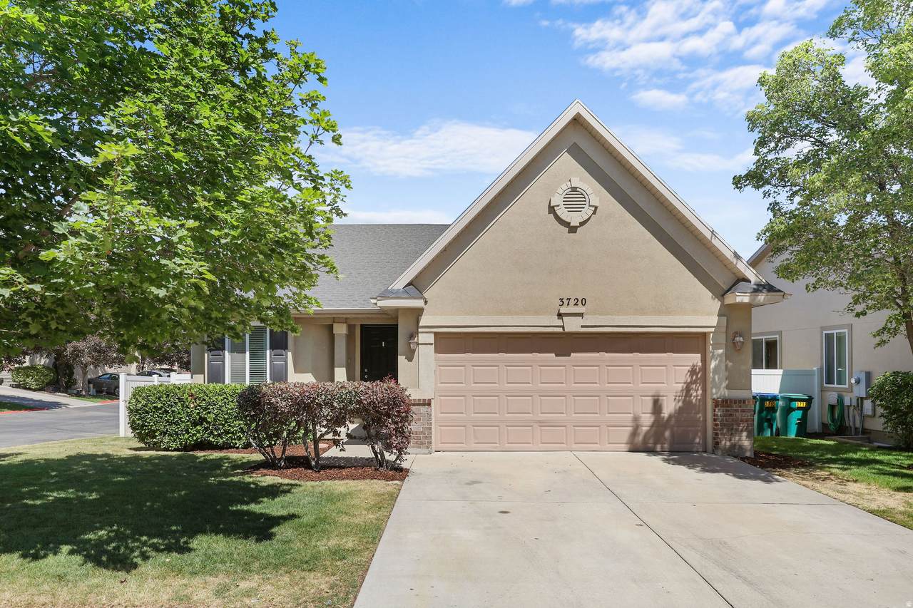 3720 Cranberry Loop - Photo 1