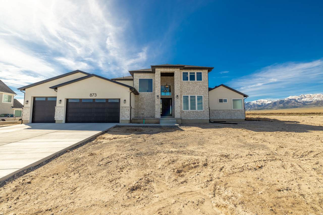 873 Cherry Orchard Ln - Photo 1
