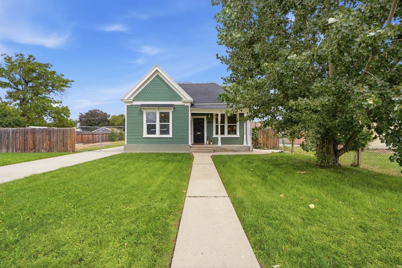 1452 Indiana Ave - Photo 1