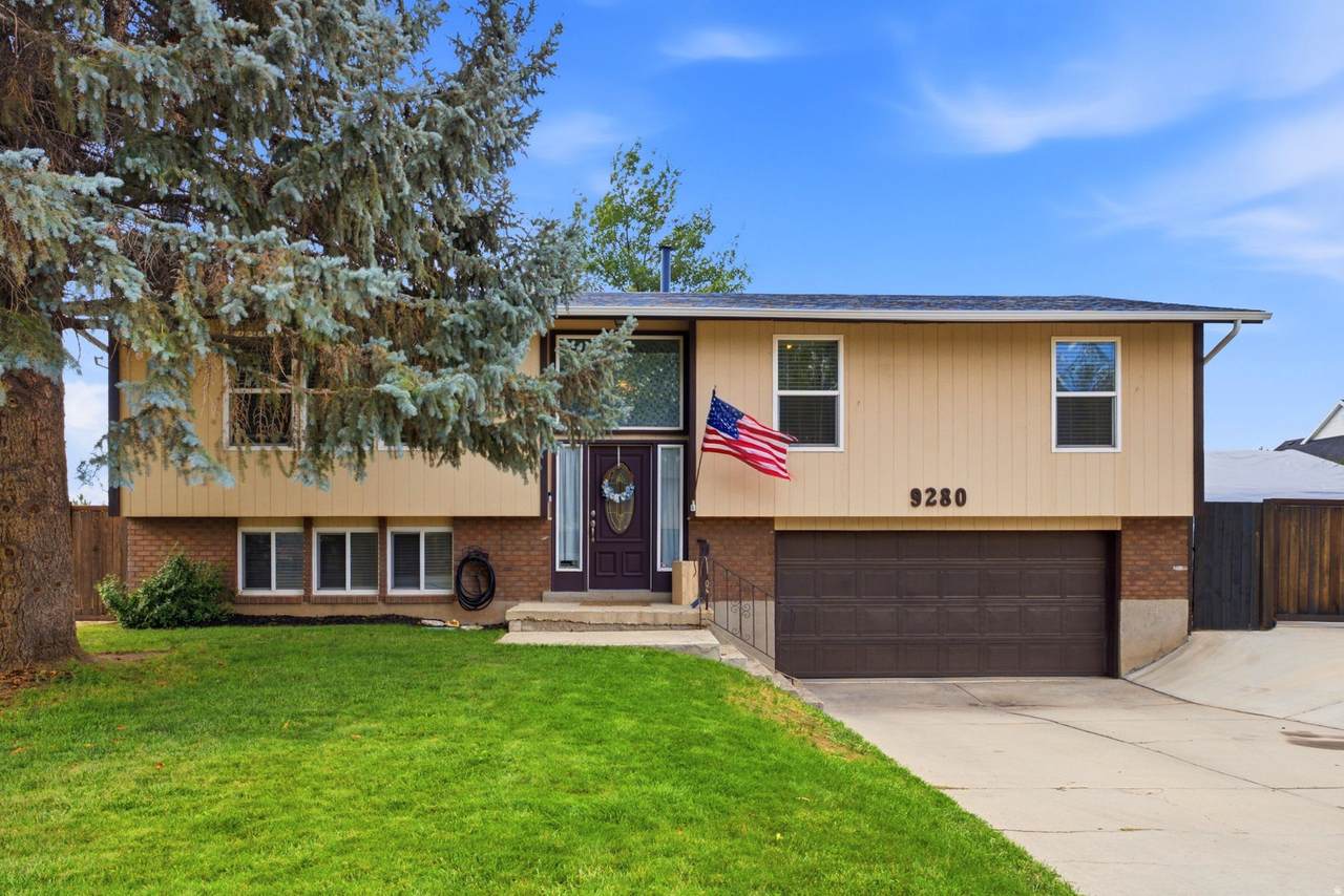 9280 Laura Anne Way - Photo 1