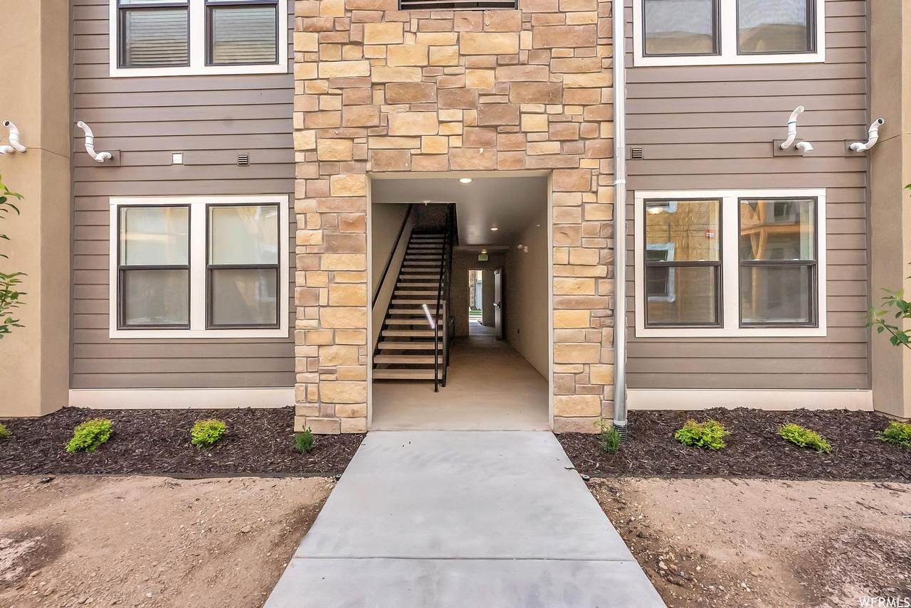 8373 Iris Lumi Ln - Photo 1