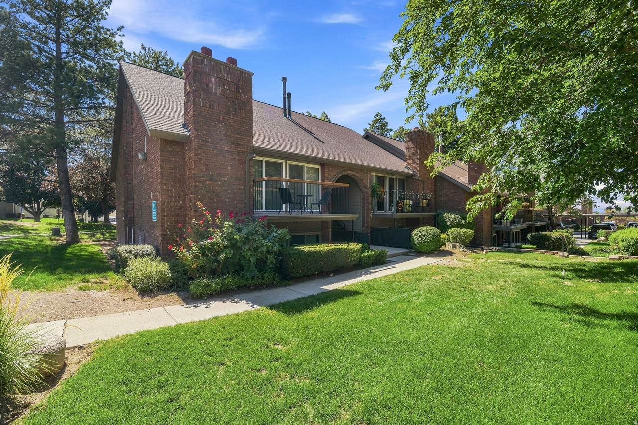 1241 Cottonwood Hills Dr - Photo 1