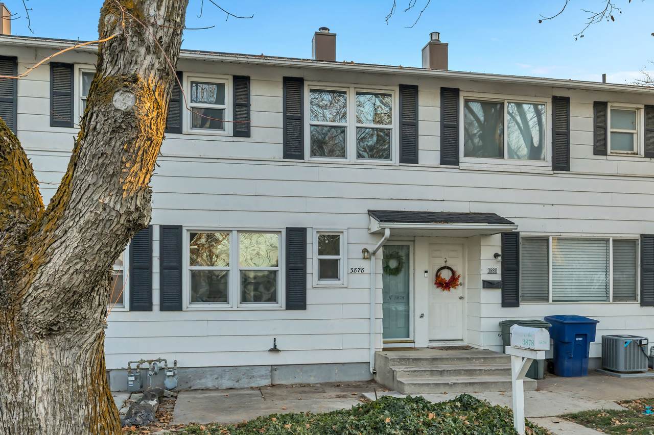 3878 Grandview - Photo 1