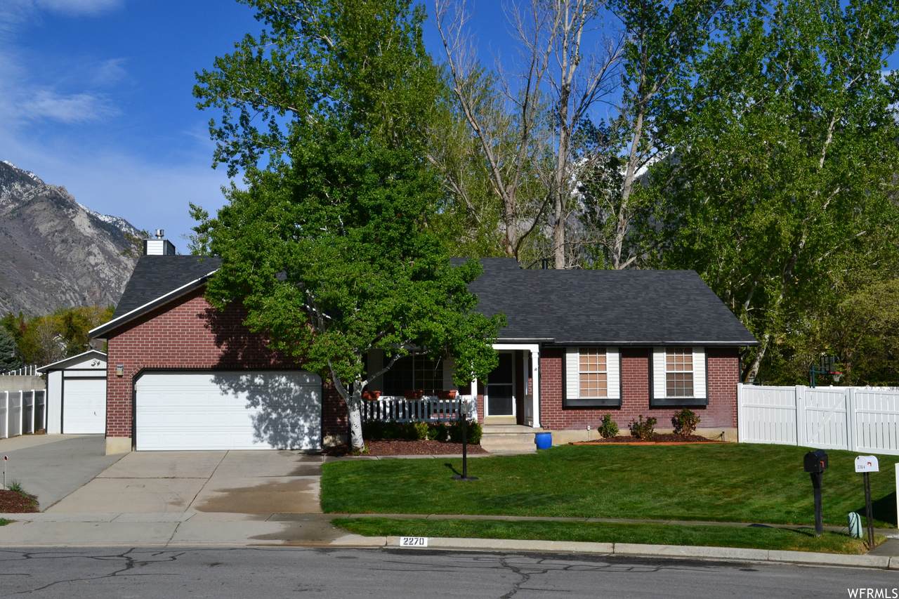 2270 Kalinda Dr - Photo 1