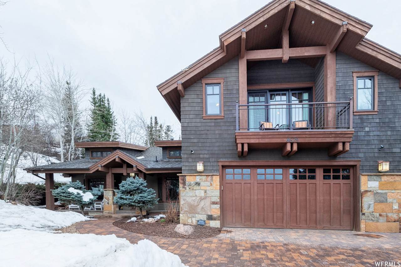8679 Saddleback Cir - Photo 1