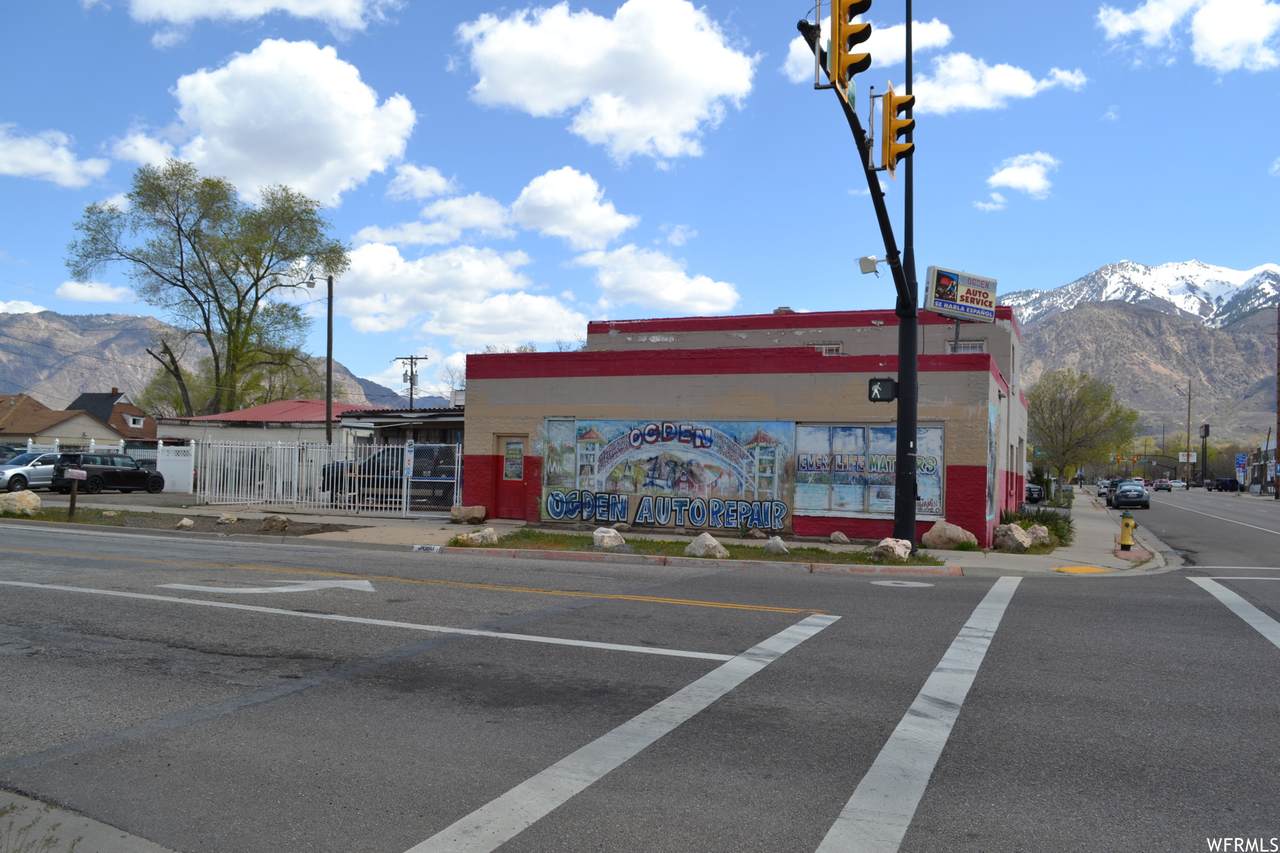 3080 Grant Ave - Photo 1