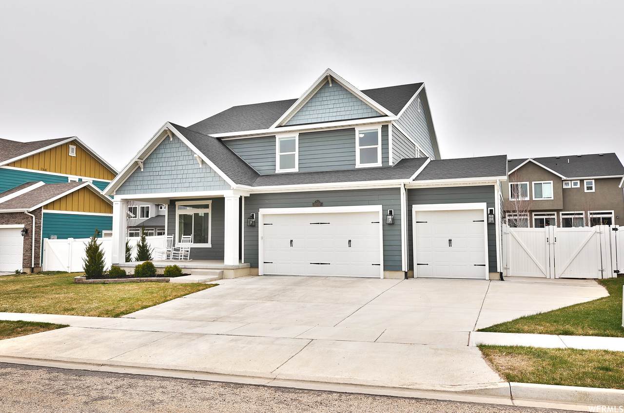 1257 Industrial Pkwy - Photo 1