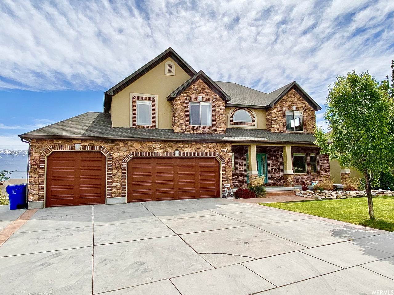 2334 Western Dr - Photo 1