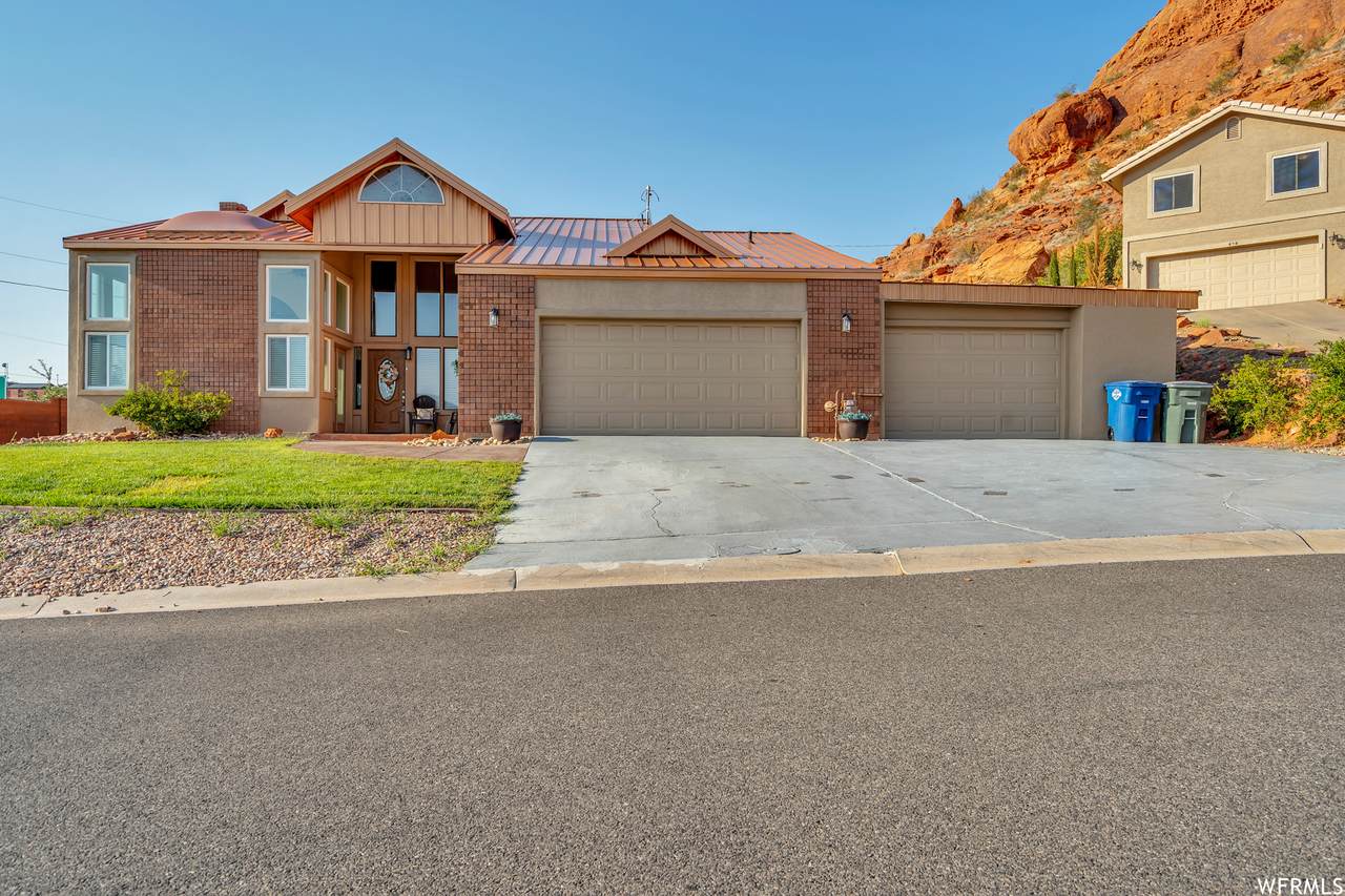 888 1300 NORTH Cir - Photo 1