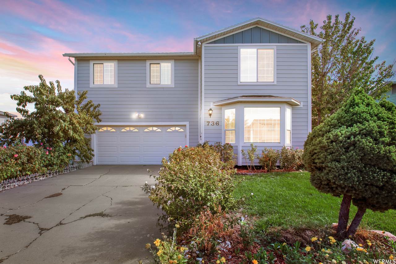 736 Dorothea Way - Photo 1