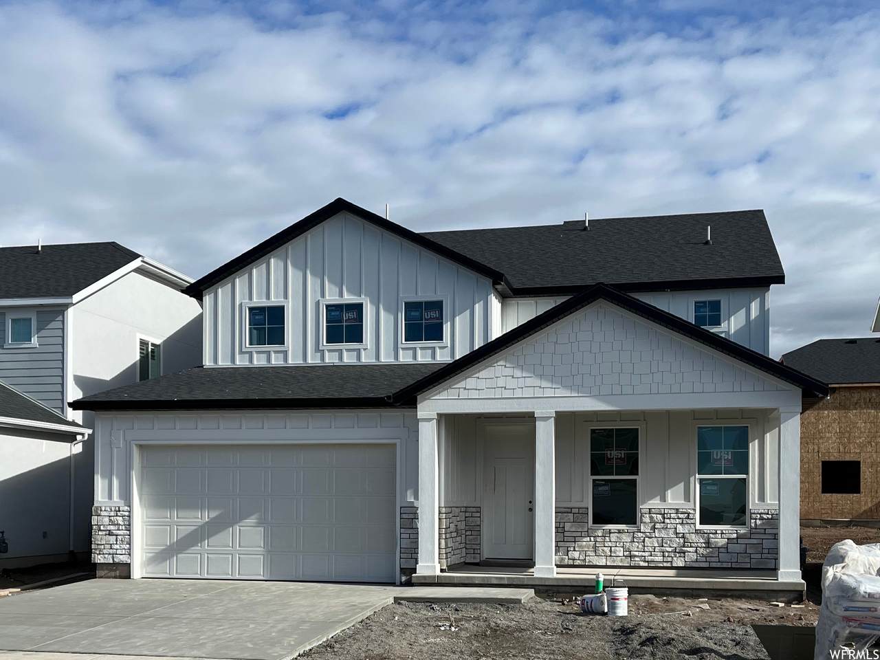 3073 Edgewater Ln - Photo 1