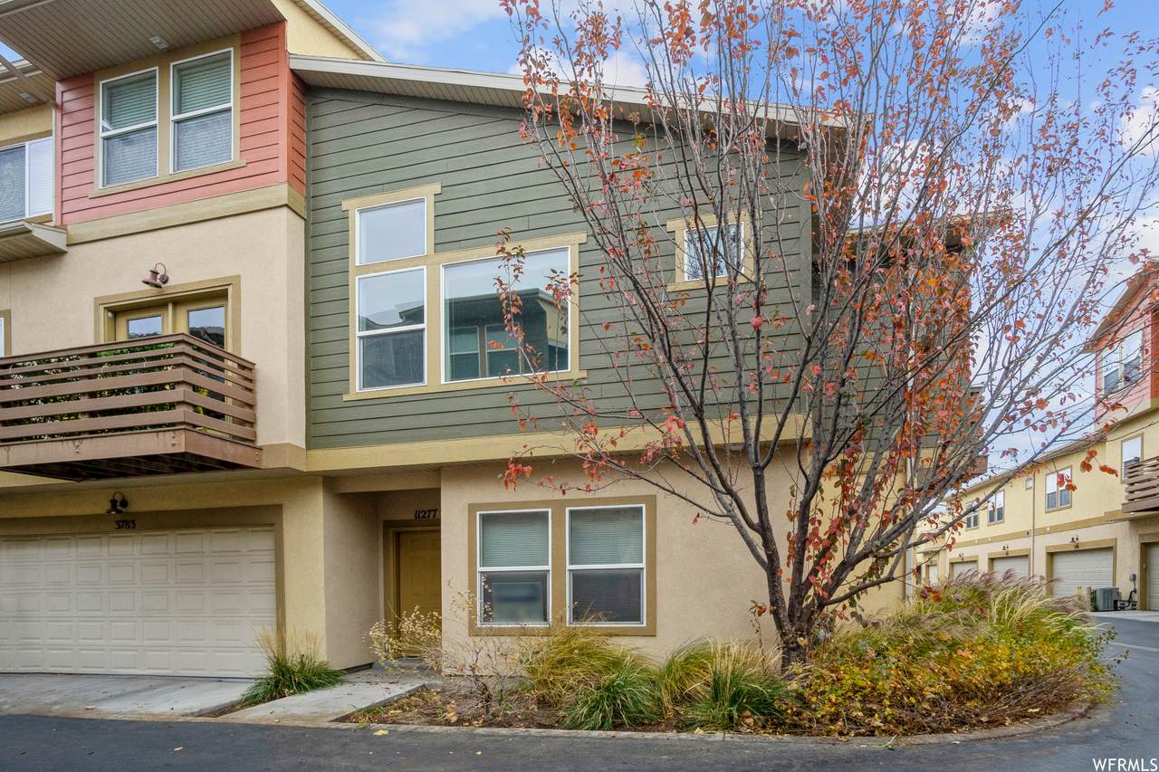 11277 Daphne Ln - Photo 1